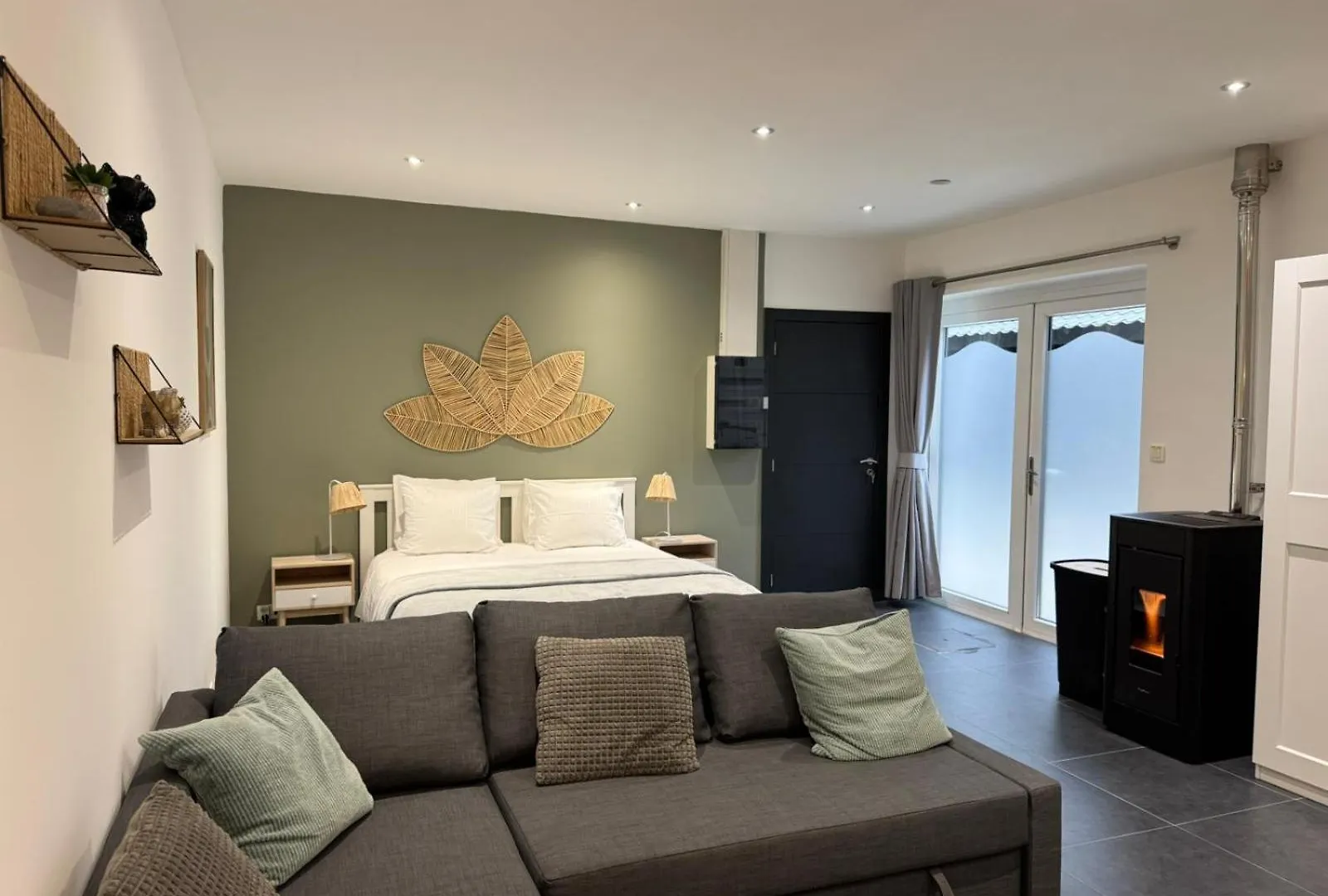 Spacieux Studio Proximite Aeroport Charleroi