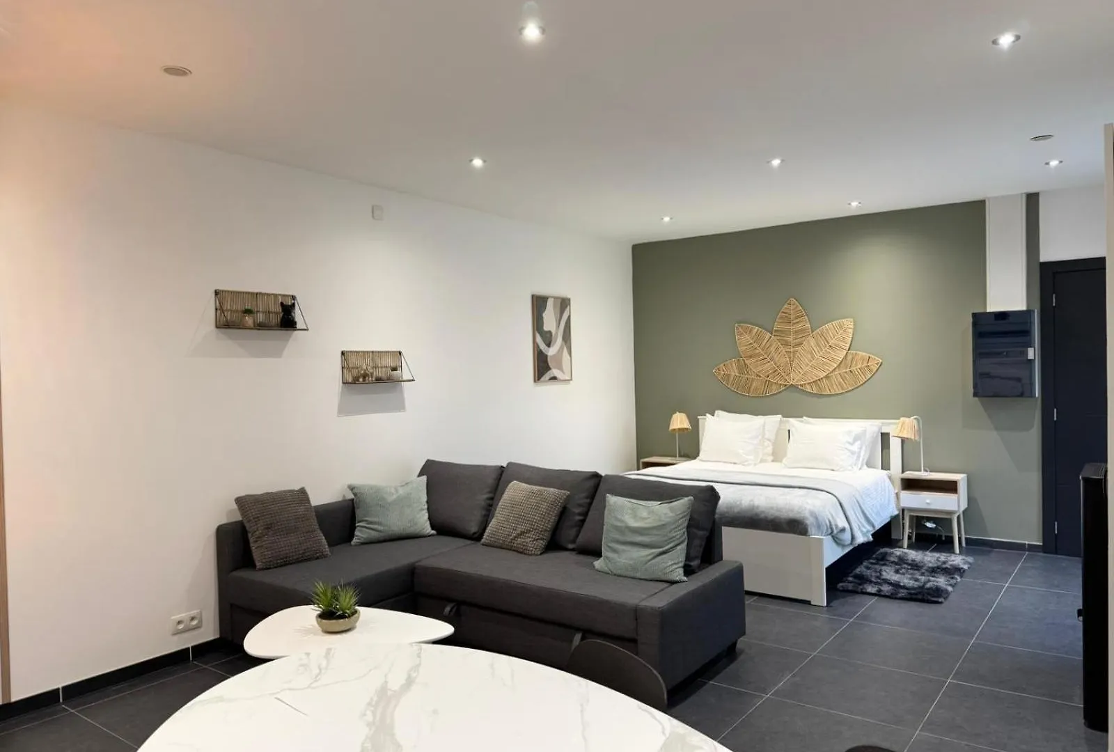 Apartment Spacieux Studio Proximite Aeroport Charleroi Belgium